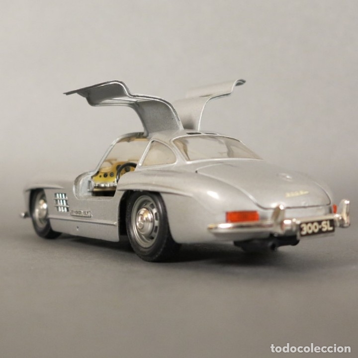 Burago 1/24 Mercedes 450 0122 - À Réparer, Métal Et Plastique, Occasion