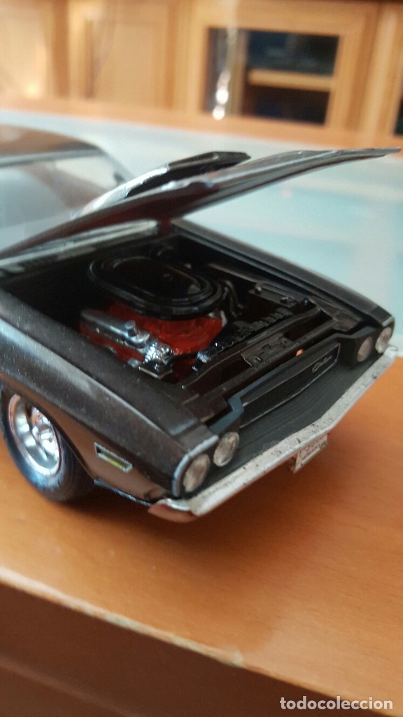 Coches a escala: DODGE CHALLENGER 1/24 - Foto 3