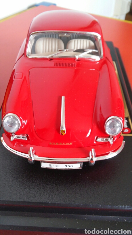 Lot De 2 Miniatures Burago 1:18 – Porsche 1961 Coupé + Cabriolet – Collection Or
