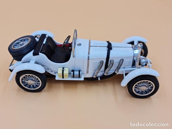 Danbury Mint - 1:24 - Mercedes-Benz SSKL de 1931