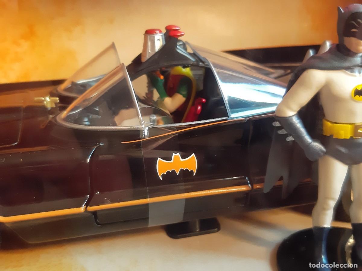 batmobile 1966 with figure batman + robin - mod - Buy Model cars at scale  1:24 on todocoleccion