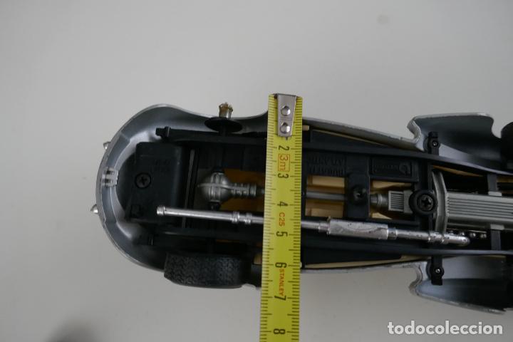 Coches a escala: BURAGO BUGATTI ATLANTIC 1936 - Foto 13