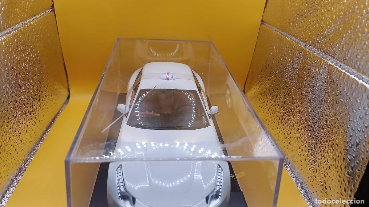 Coches a escala: FF 2011-Escala 1:24 - Foto 3