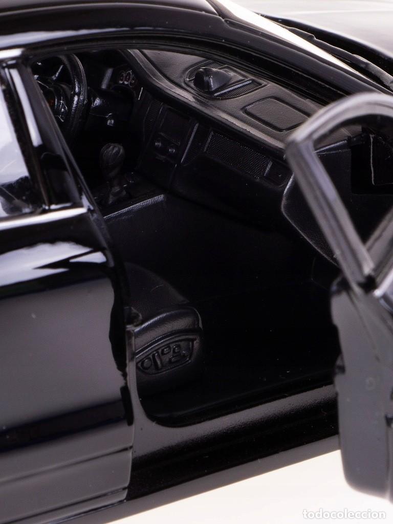 Coches a escala: &rdquo;Porsche Macan&rdquo; Diecast Model Scale 1/24 - Foto 13