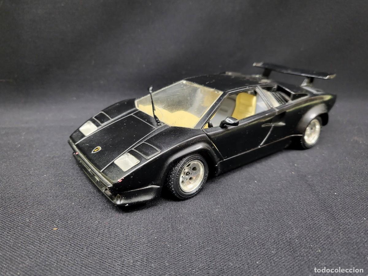 Lamborghini Countach 1988 Noire – Burago 1/18 – Miniature Collection Sans Boîte