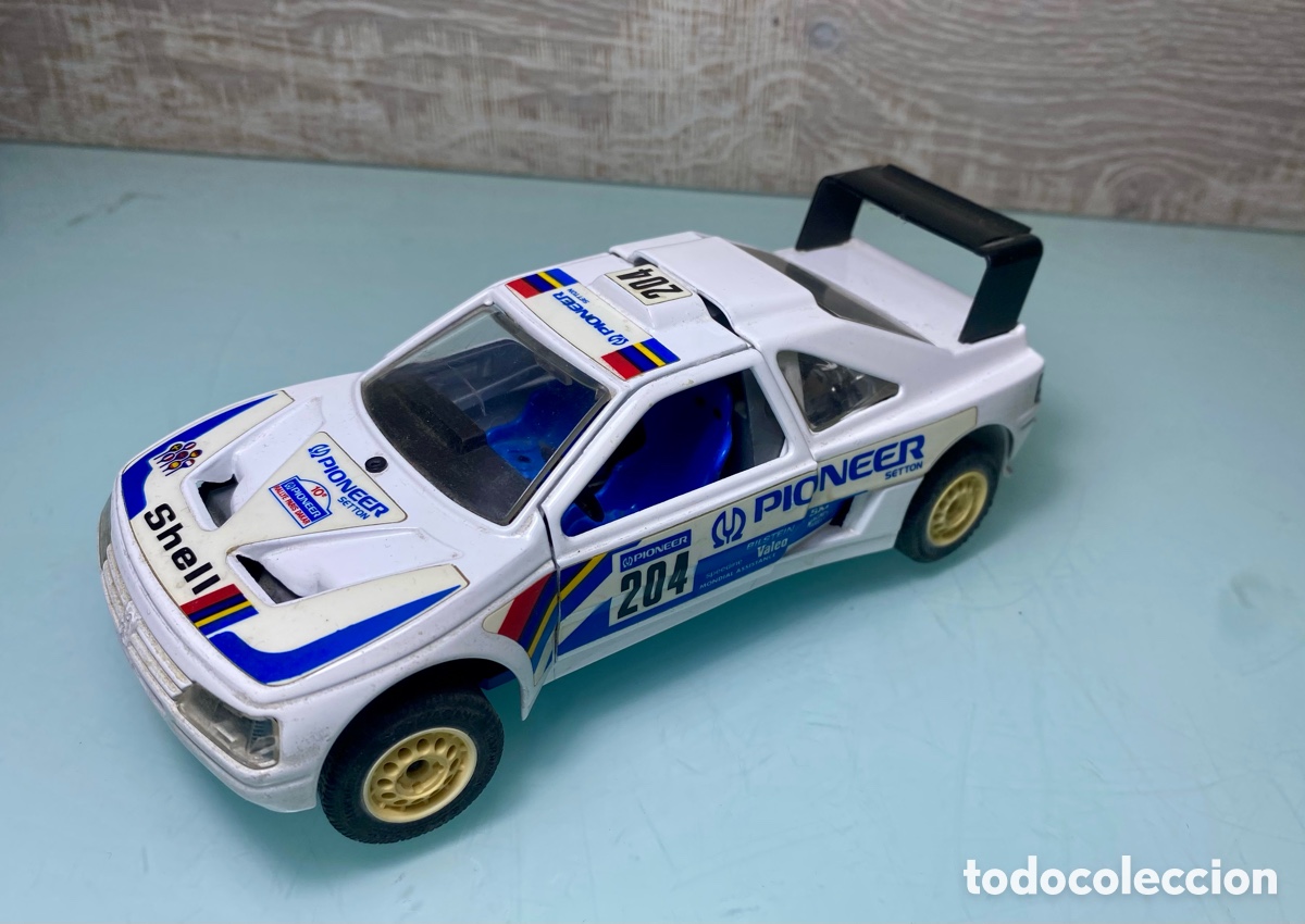 Coche Peugeot 405 Turbo 16 Majorette escala 1/24