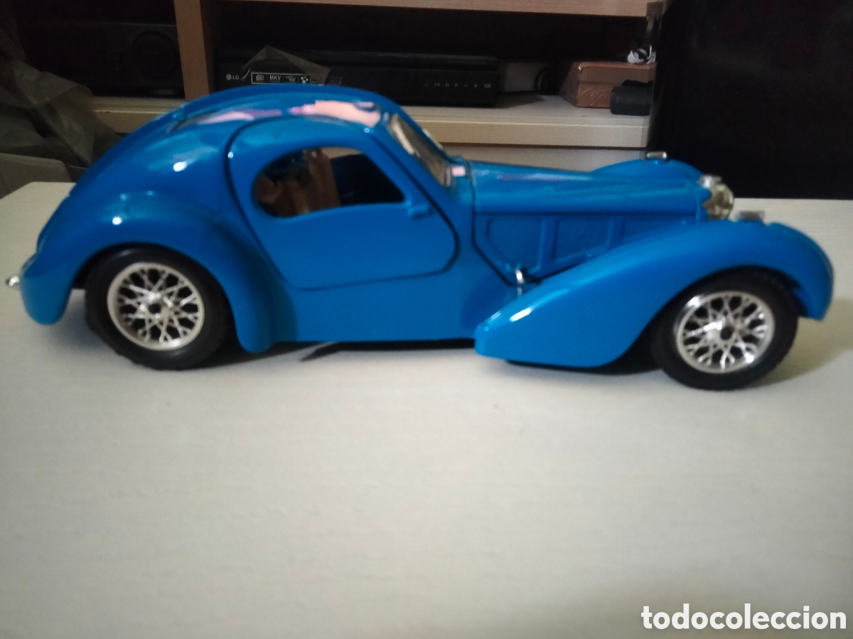 Coches a escala: Bburago 1/24 Bugatti Atlantic 1936 - Foto 2