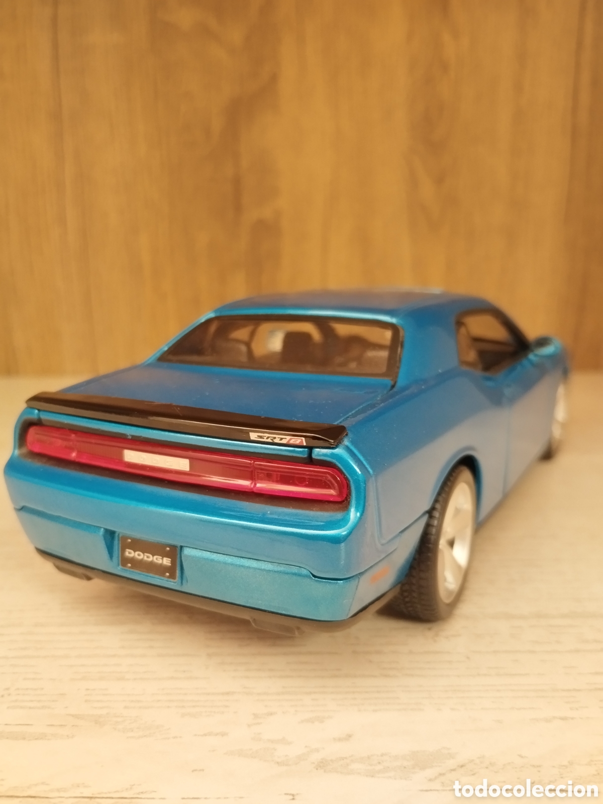 Coches a escala: DODGE CHALLENGER SRT 08 - Foto 2
