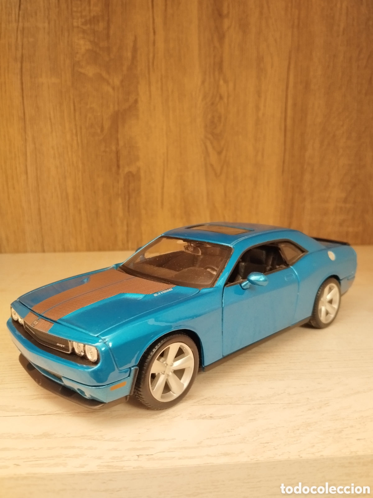 Auto in scala: DODGE CHALLENGER SRT '08