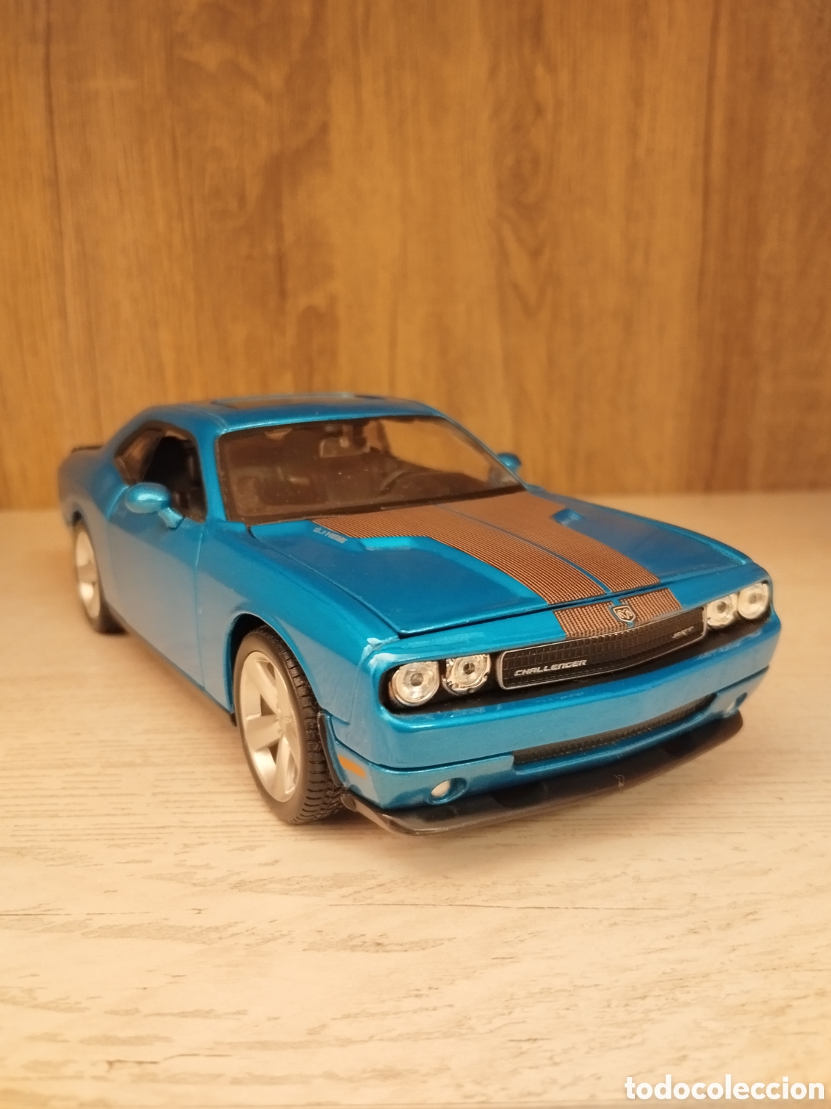 Coches a escala: DODGE CHALLENGER SRT '08