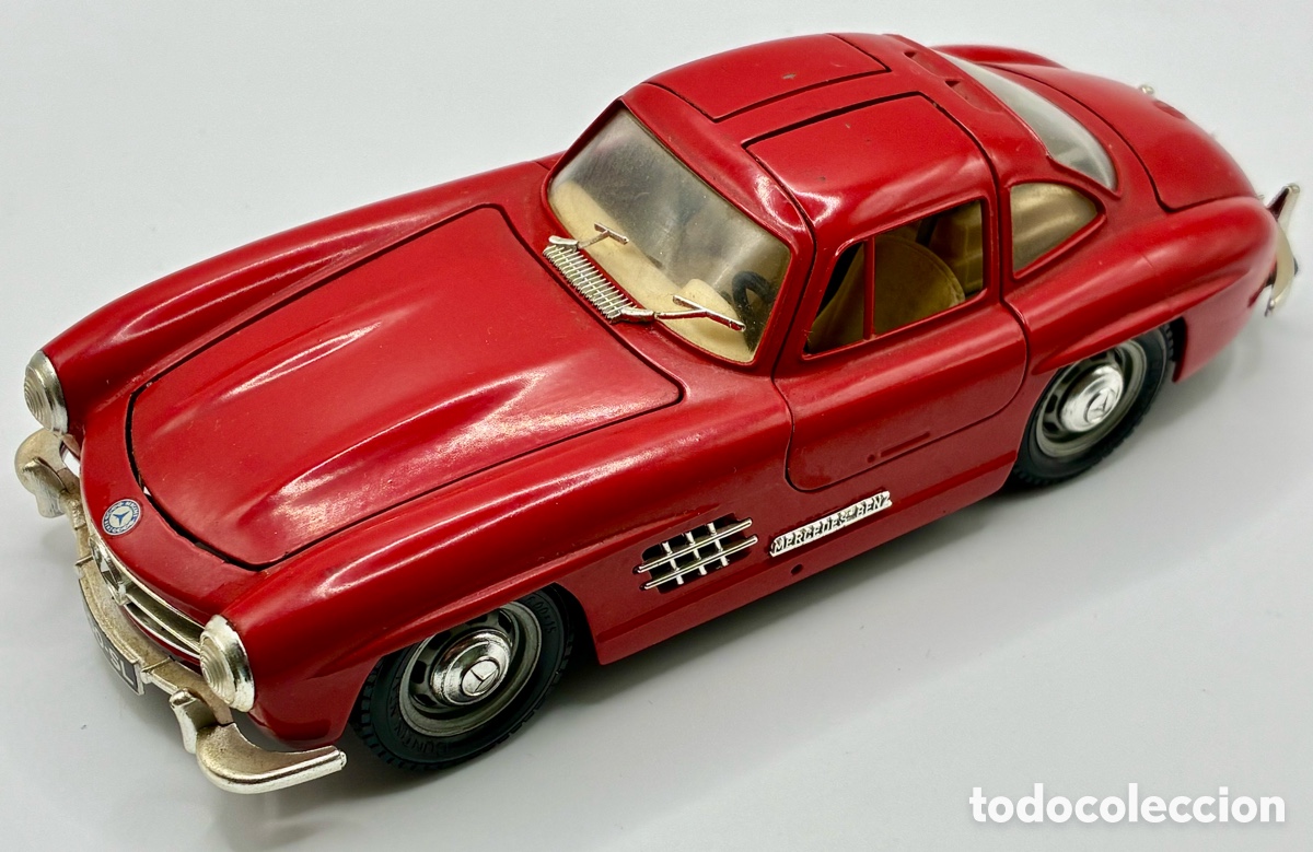 Coches a escala: COCHE MERCEDES 300 SL ALAS DE GAVIOTA 1954 FABRICADO POR BURAGO SCALA 1/24 METALICO MADE ITALY