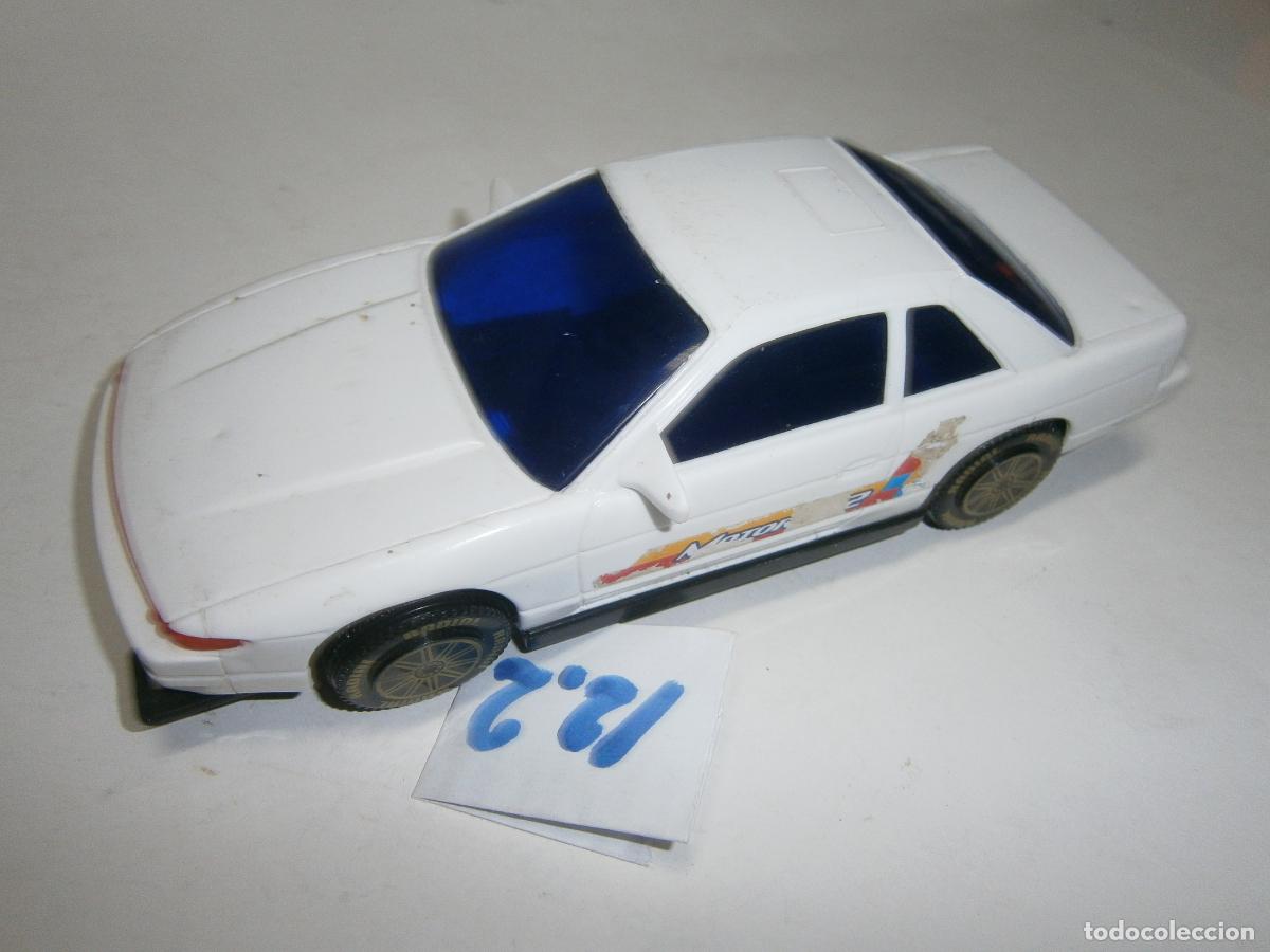Coches a escala: ANTIGUO VEHICULO VINTAGE ESC.1/24