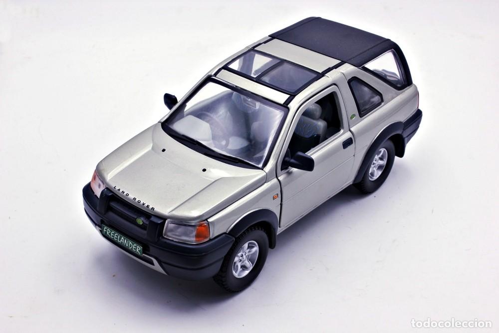Carros em escala: Land Rover Frrelander 1998 volante derecha. Road Signature, Yat Ming. Escala 1/24.