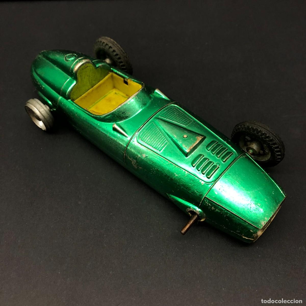 Coches a escala: COCHE DE JUGUETE - V&Oacute;LIDO DE CARRERAS VANWALL F1 - JUGUETES SANCHIS - 17 X 6,5 CM -GRAN FORMATO / 17