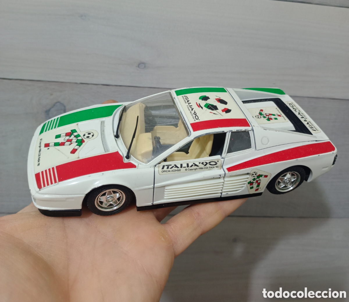 Coches a escala: Ferrari Testarossa mundial italia 90 a&ntilde;o 1984 burgo 1/24 , 1:24