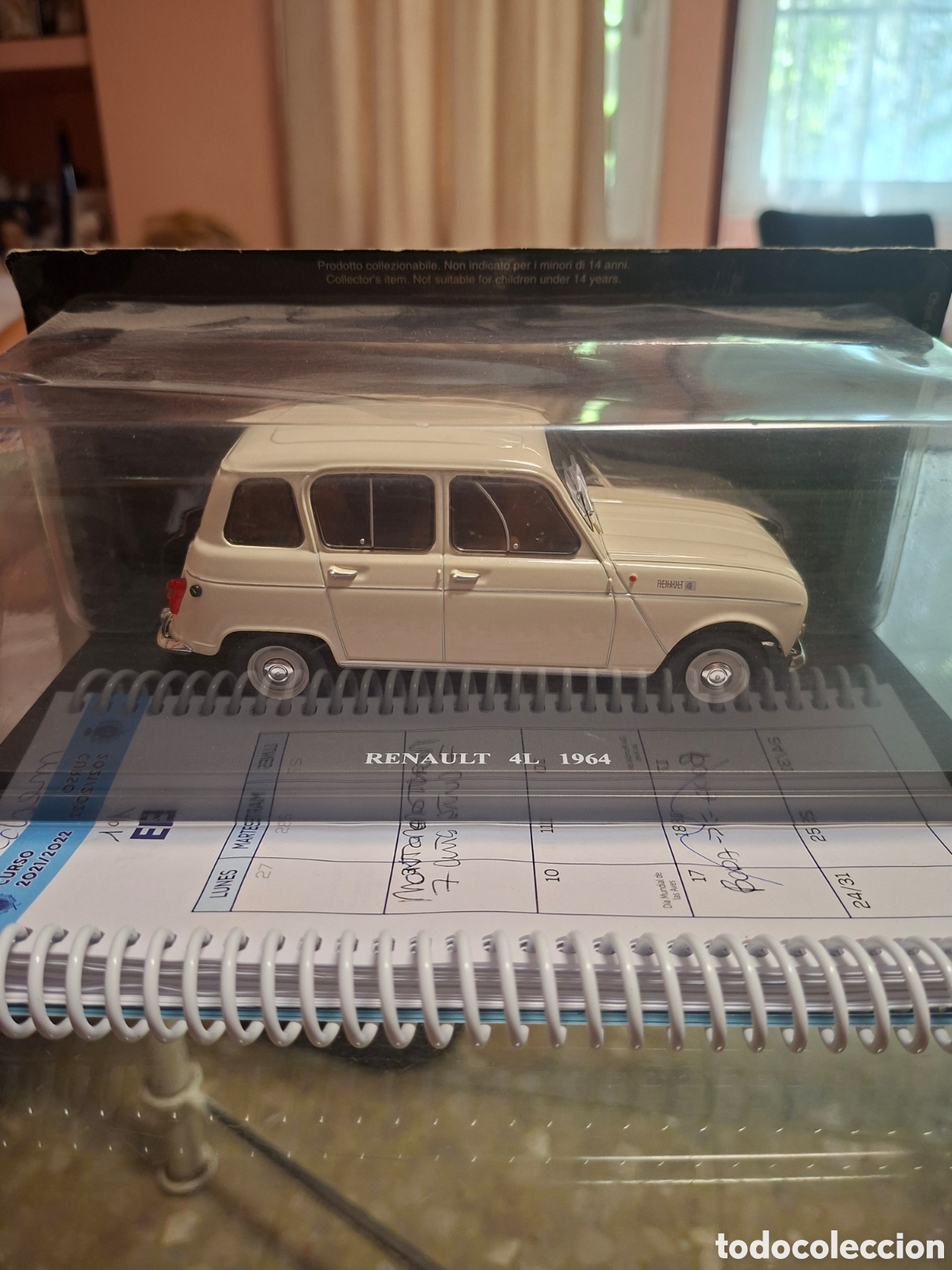 Coches a escala: Colecci&oacute;n Salvat. Coche Renault 4 L 1964