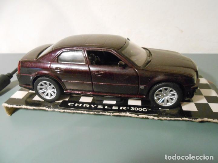 Coches a escala: CHRYSLER 300C - Foto 1
