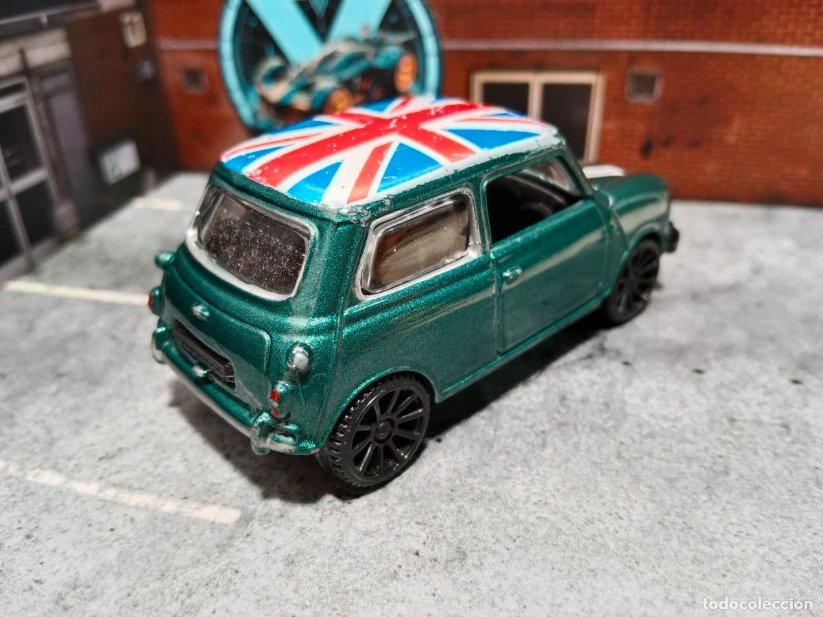 Coches a escala: Morris Mini Cooper Motor Max 1/36 - Foto 2