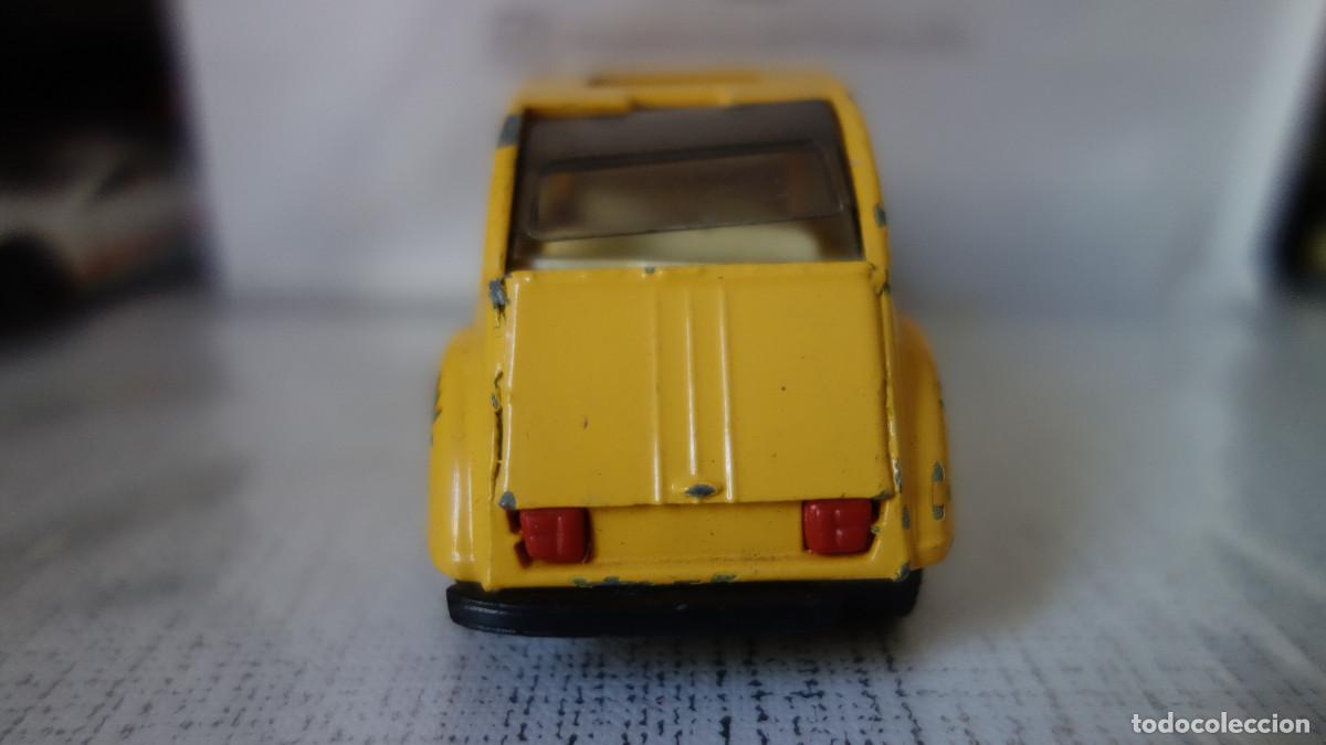 Coches a escala: CITRO&Euml;N 2CV6 DE GUISVAL - Foto 4