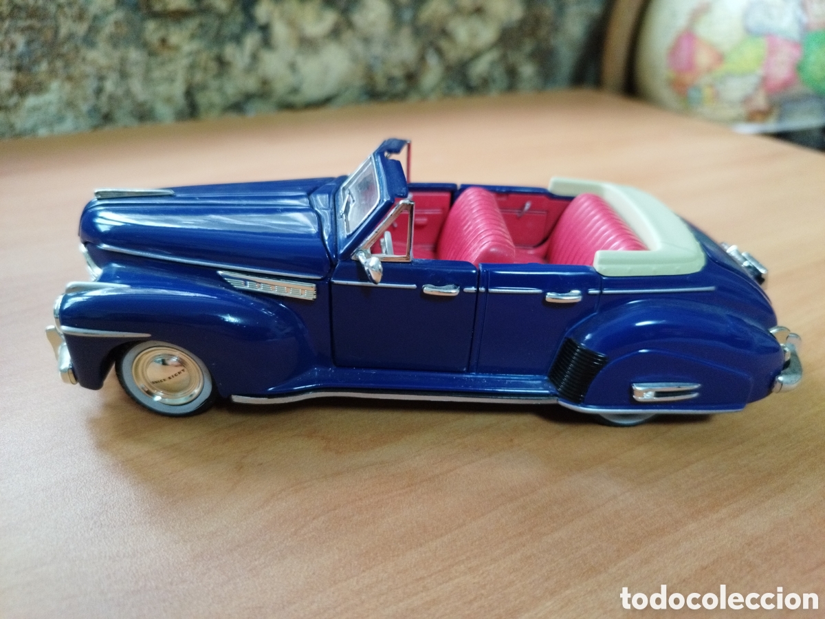 Coches a escala: 1941 BUICK ROADMASTER 51C CONVERTIBLE PHAETON - Foto 2