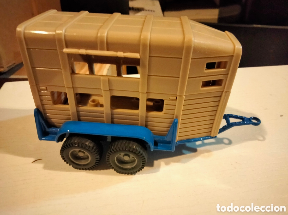 Coches a escala: Remolque caballos diecast 1/32 - Foto 2
