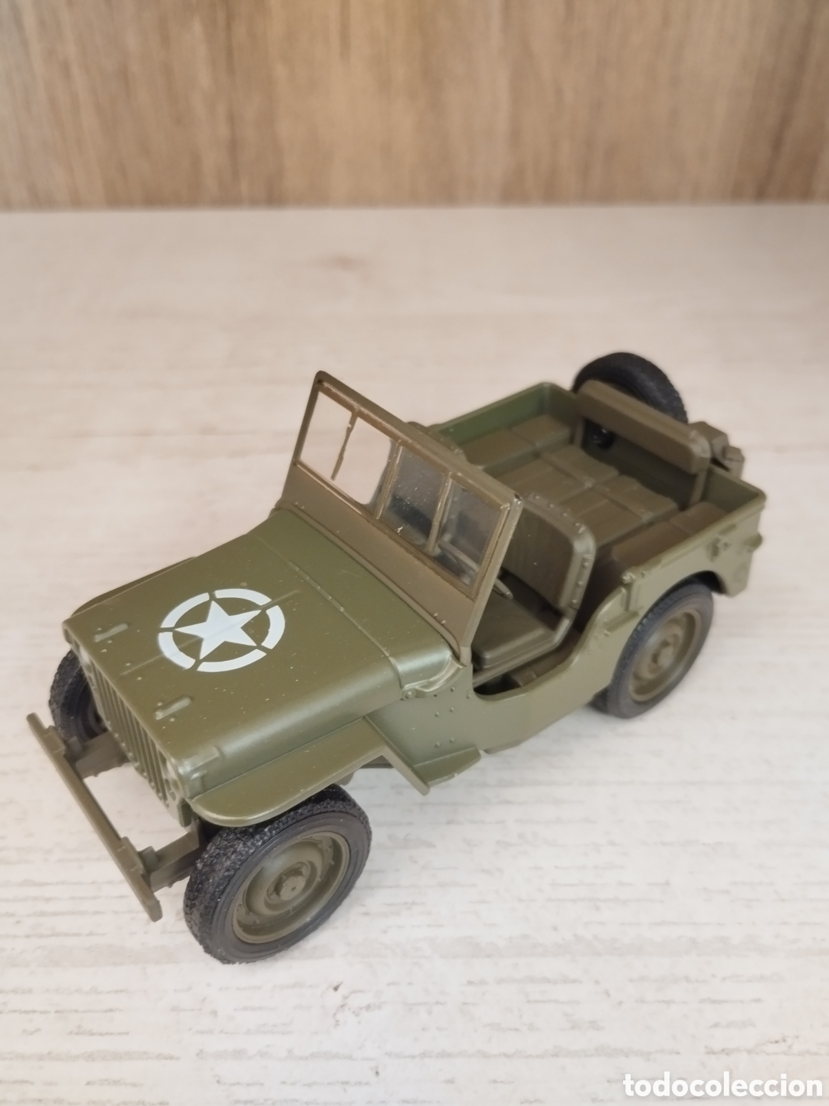 Coches a escala: JEEP WILLYS MB WWII e 1.32 - Foto 4