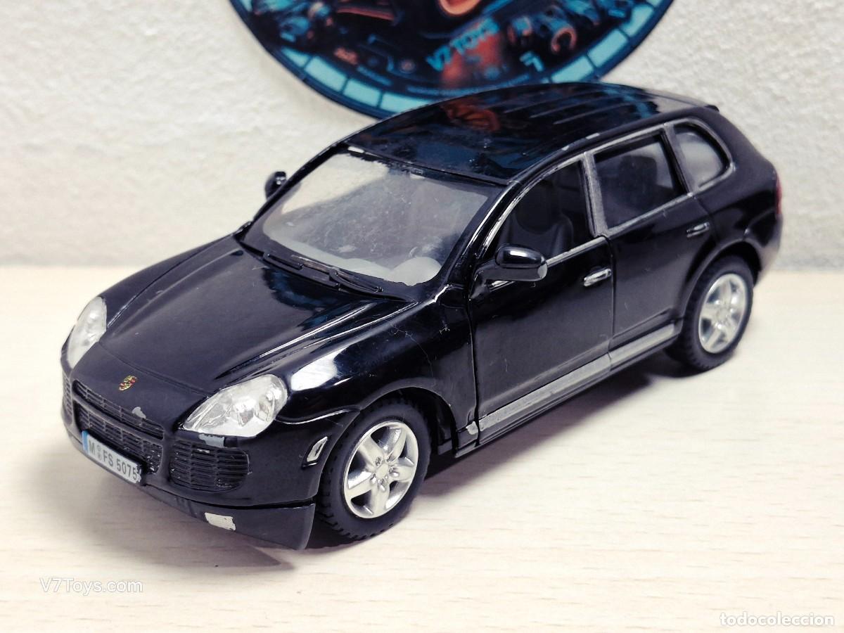 Coches a escala: Porsche Cayenne Turbo Kinsmart 1/38