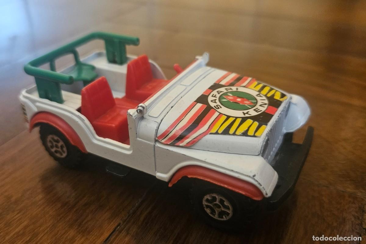 Coches a escala: JEEP WILLYS Safari Kenia 1/32 - Guisval - incompleto