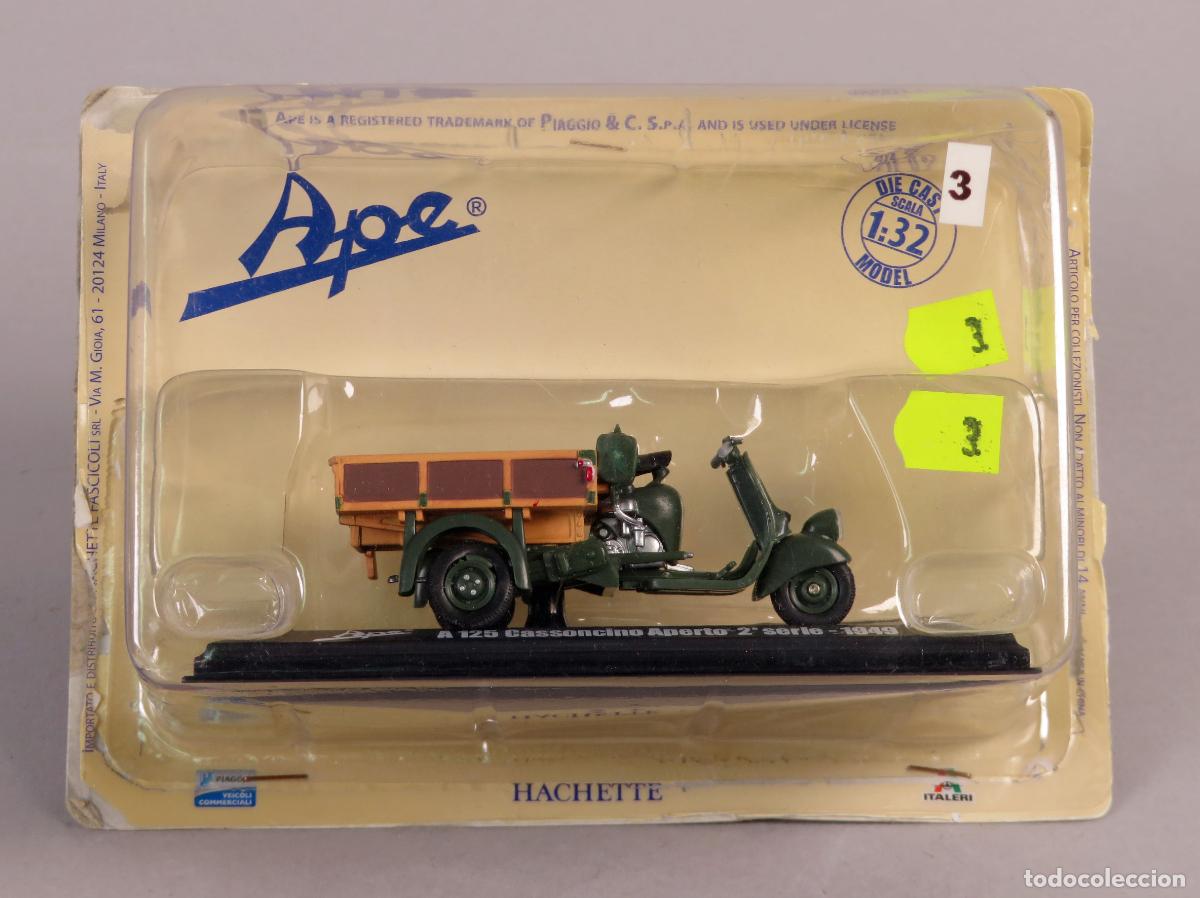 Coches a escala: Ape Vespa moto A 125 Cassoncino aperto 2&ordf; serie 1949 Hachette Italeri 1/32