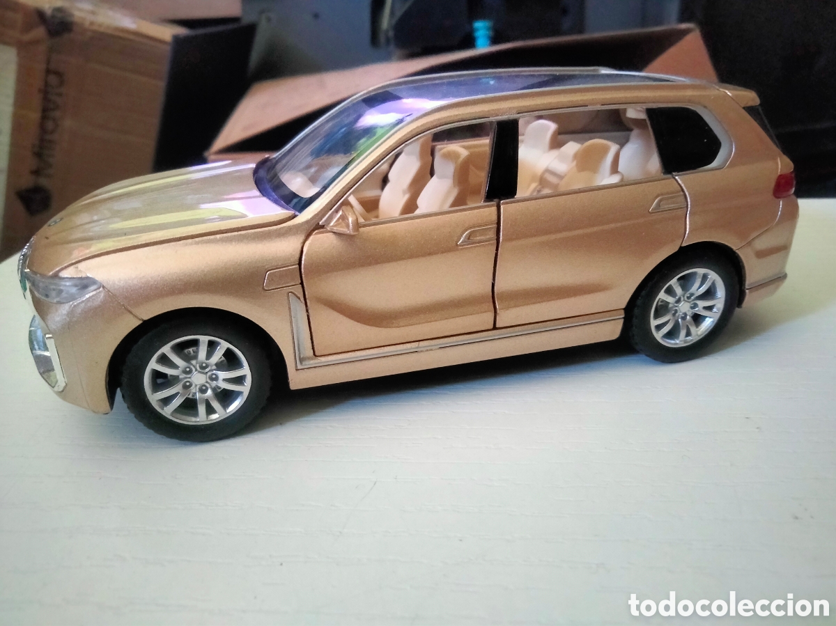 Coches a escala: BMW X7 escala 1/32 Luces y sonido