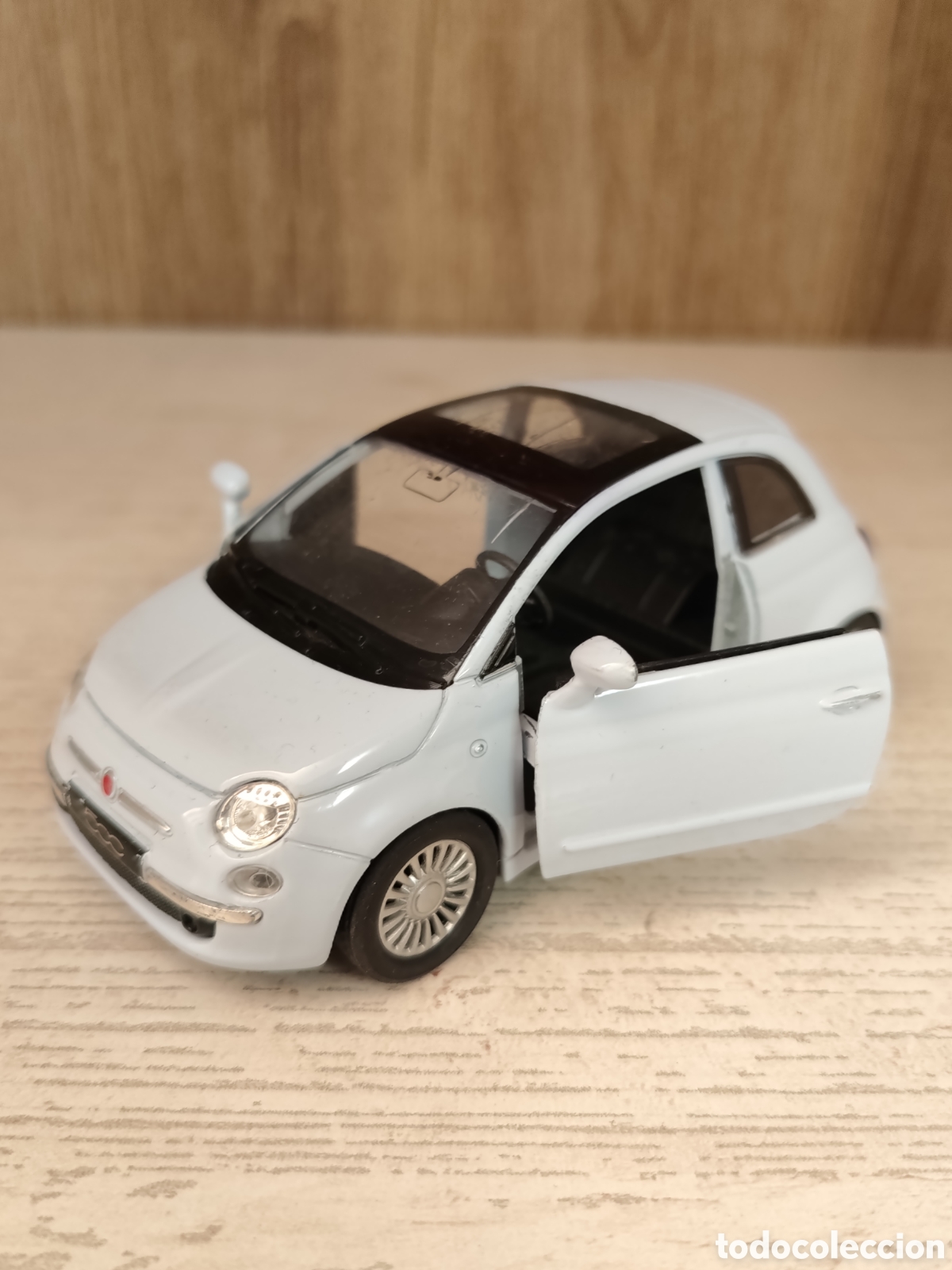 Coches a escala: FIAT 500 WELLY e 1.32 - Foto 4