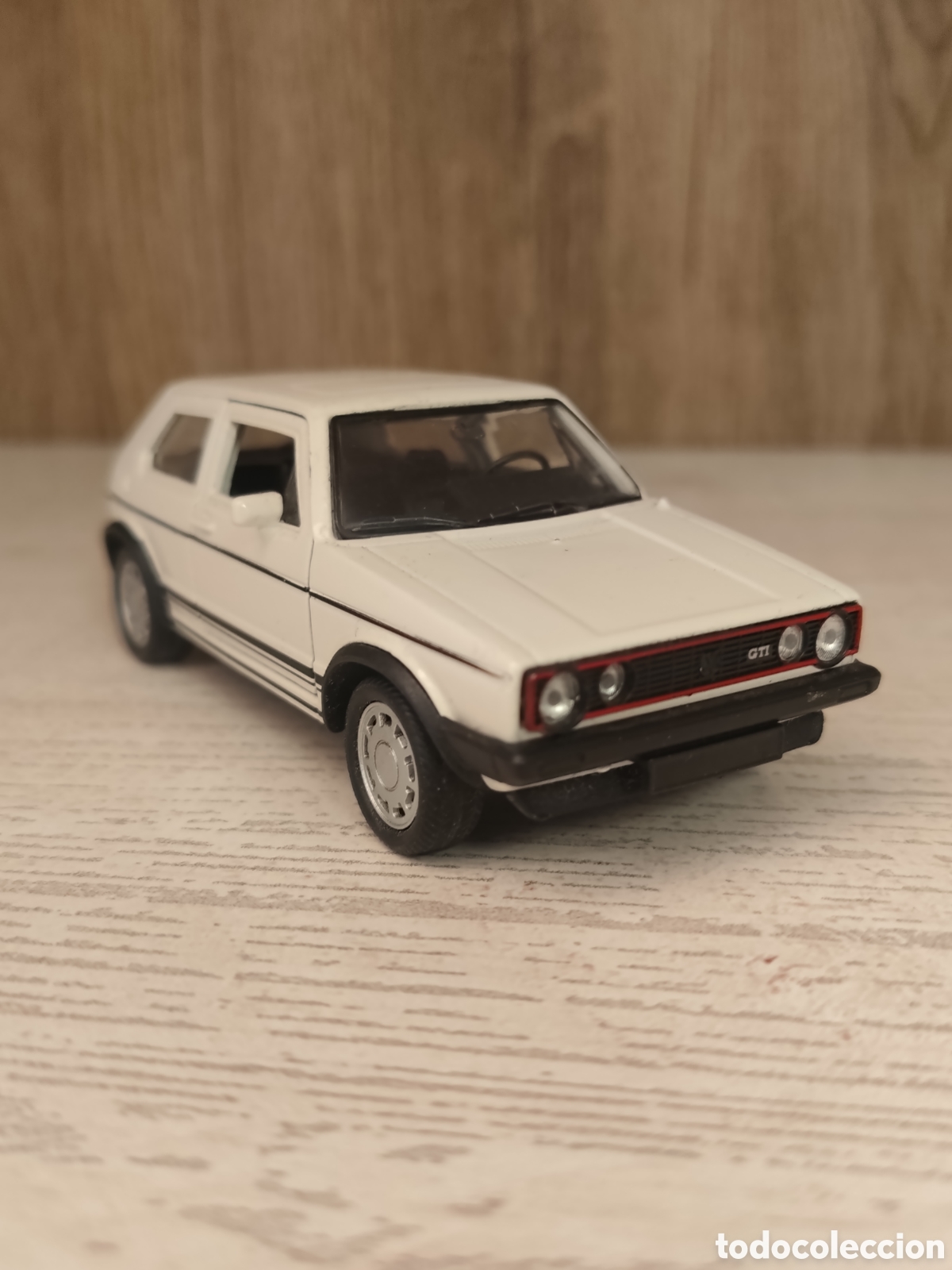 Coches a escala: VOLKSWAGEN GOLF I GTI