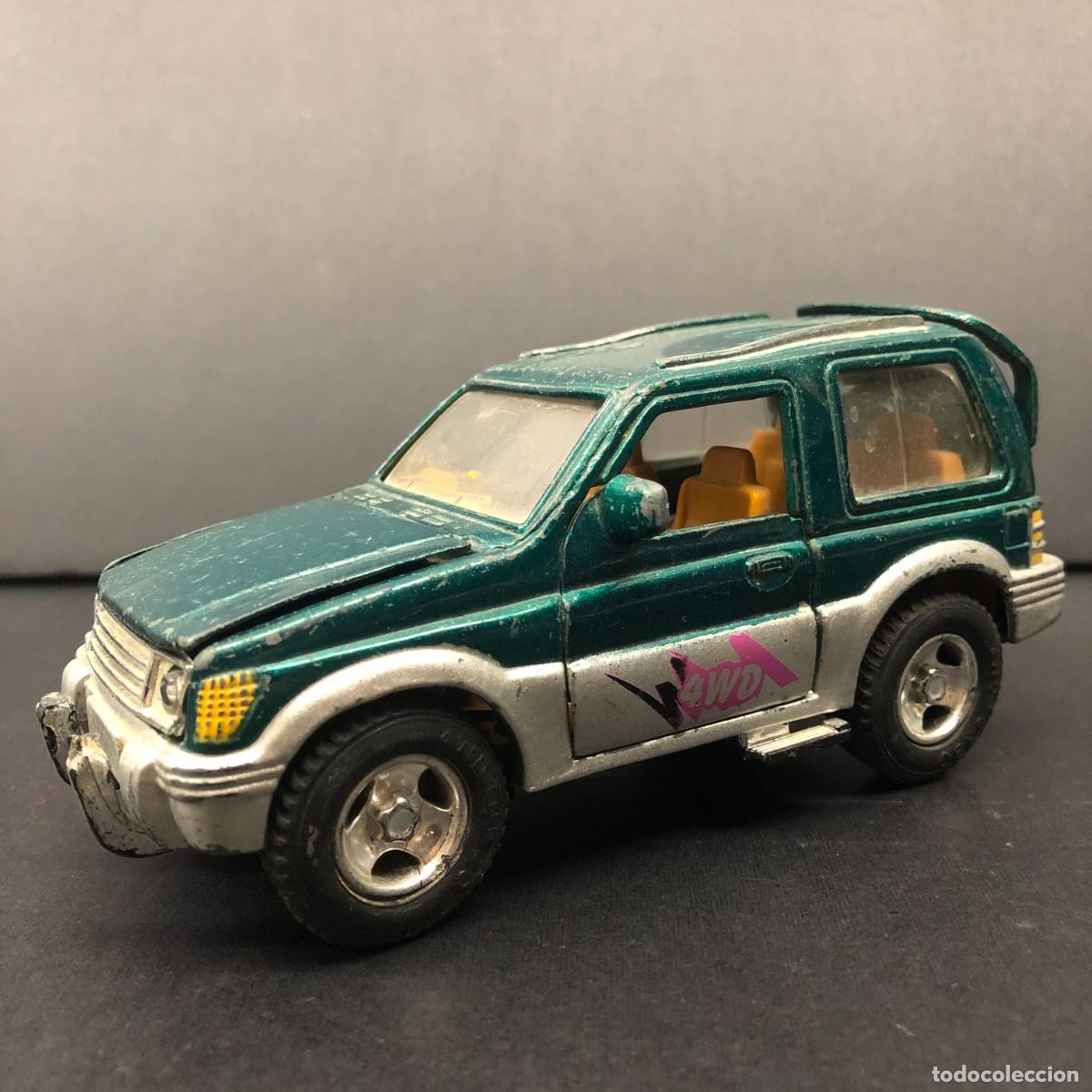 Coches a escala: COCHE DE JUGUETE - 4X4 WD - V6 3000 - 13 X 5 CM - ESCALA 1:32 / 51