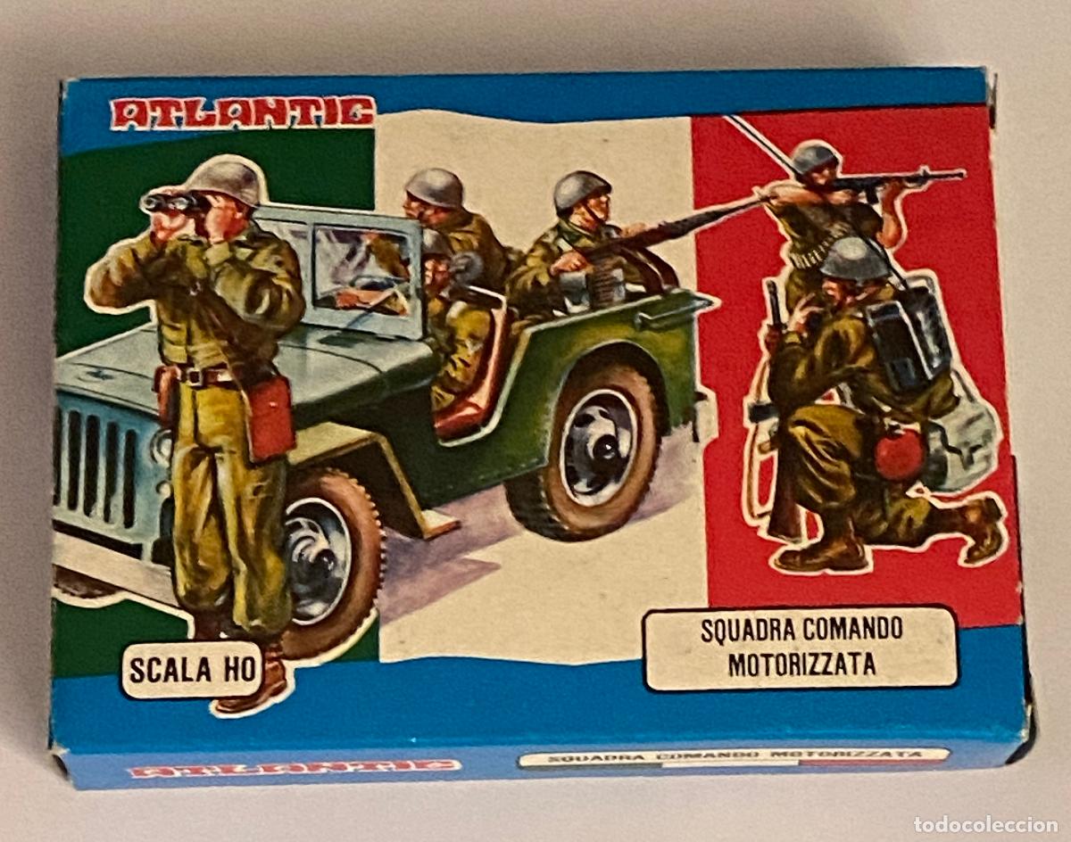 Coches a escala: Soldatini Atlantic 9021 Squadra Comando Motorizzata Scala HO Jeep Anni 70 Box - Atlantic