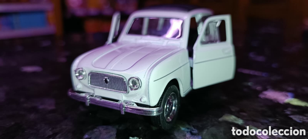 Coches a escala: Renault 4 de los a&ntilde;os 70 escala 1:32
