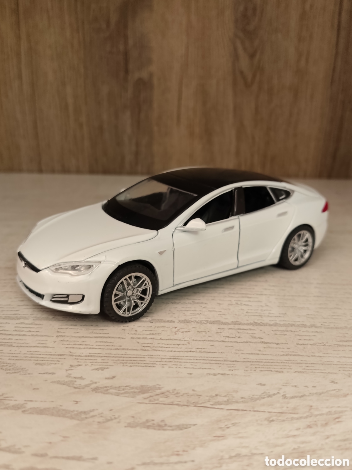 Coches a escala: TESLA model S escala 1.32 - Foto 6