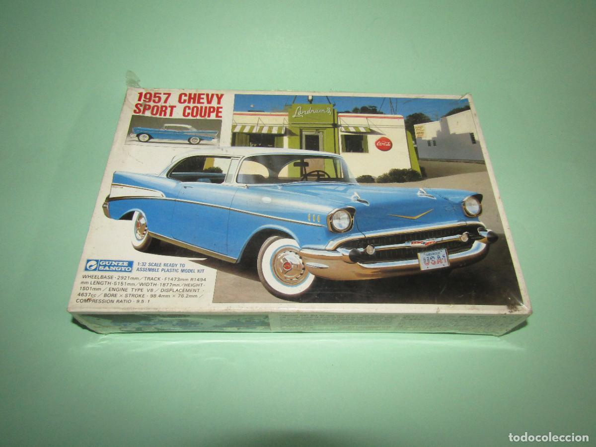 Modellautos: Gunze Sangyo Autom&oacute;vil FORD CHEVY SPORT COUPE 1957 en Escala 1/32 Made in Japan
