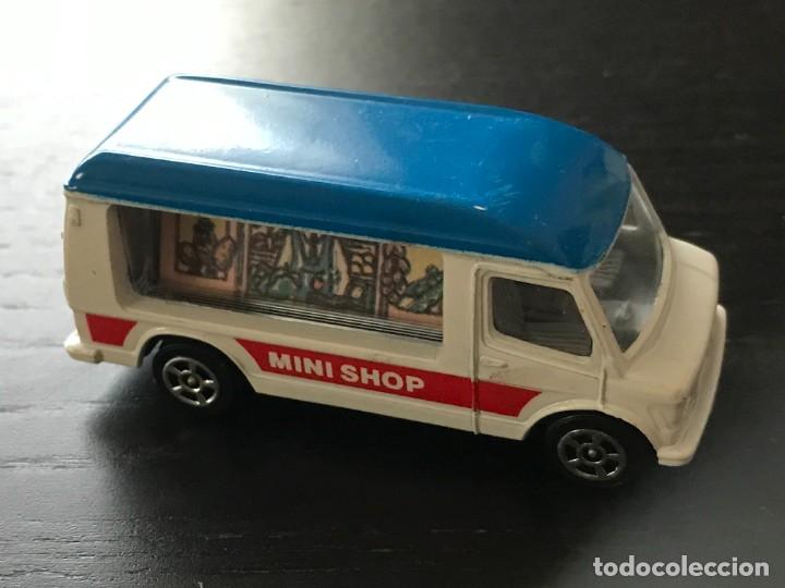 Auto in scala: CORGI MERCEDES MOBILE SHOP ESCALA APROX 1/64