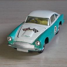 Collection de véhicules : DINKY TOYS, QUIRALU, CIJ, JRD, CORGI TOYS 1/43 Collection de véhicules : DINKY TOYS, QUIRALU, CIJ, JRD, CORGI TOYS 1/43