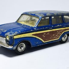 CORGI : Ensemble de 3 voitures miniatures, échelle 1/43e, comprenant CORGI : Ensemble de 3 voitures miniatures, échelle 1/43e, comprenant