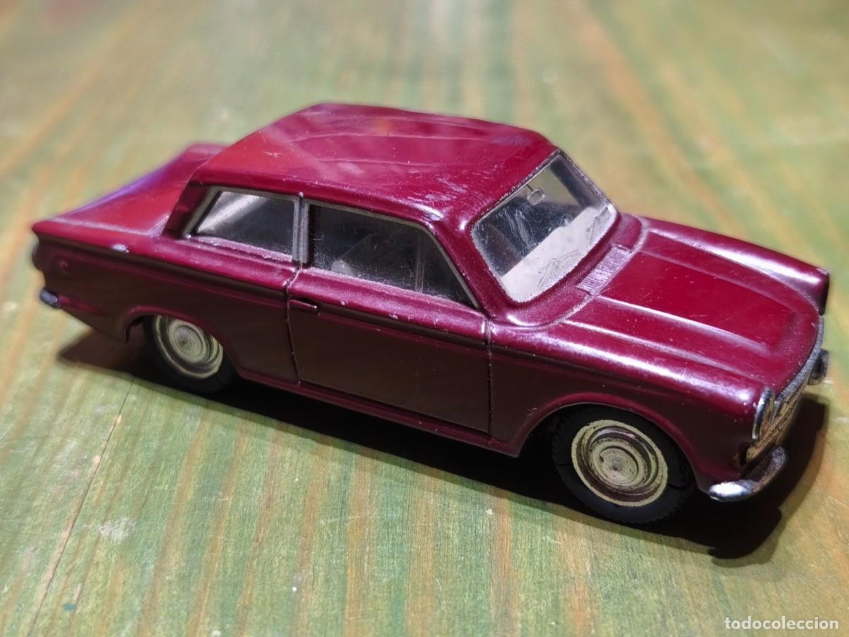 Coches a escala: Corgi Toys. Lotus Cortina. Made in Great Britain.