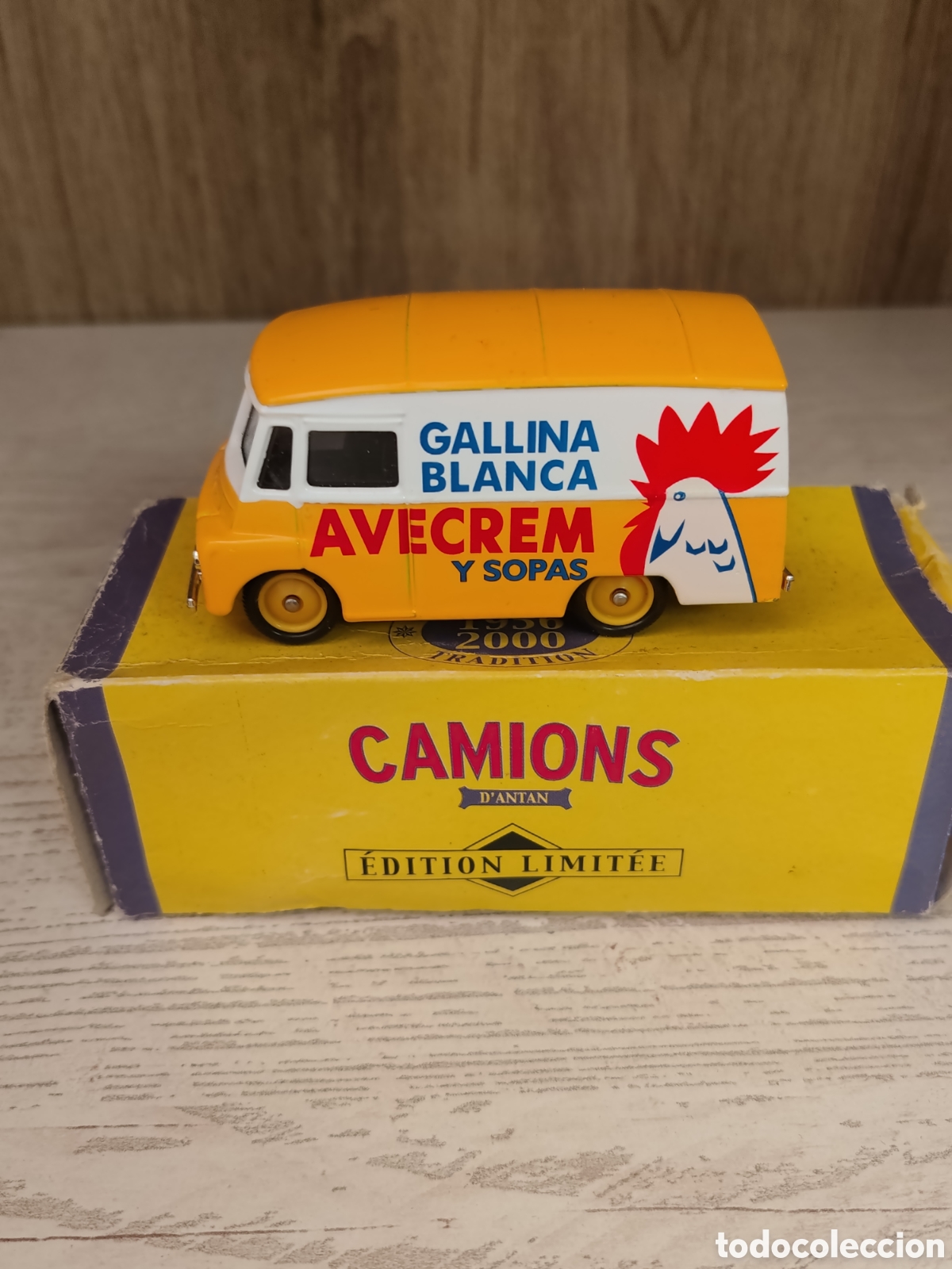 Coches a escala: MORRIS LD150 '59 AVECREM