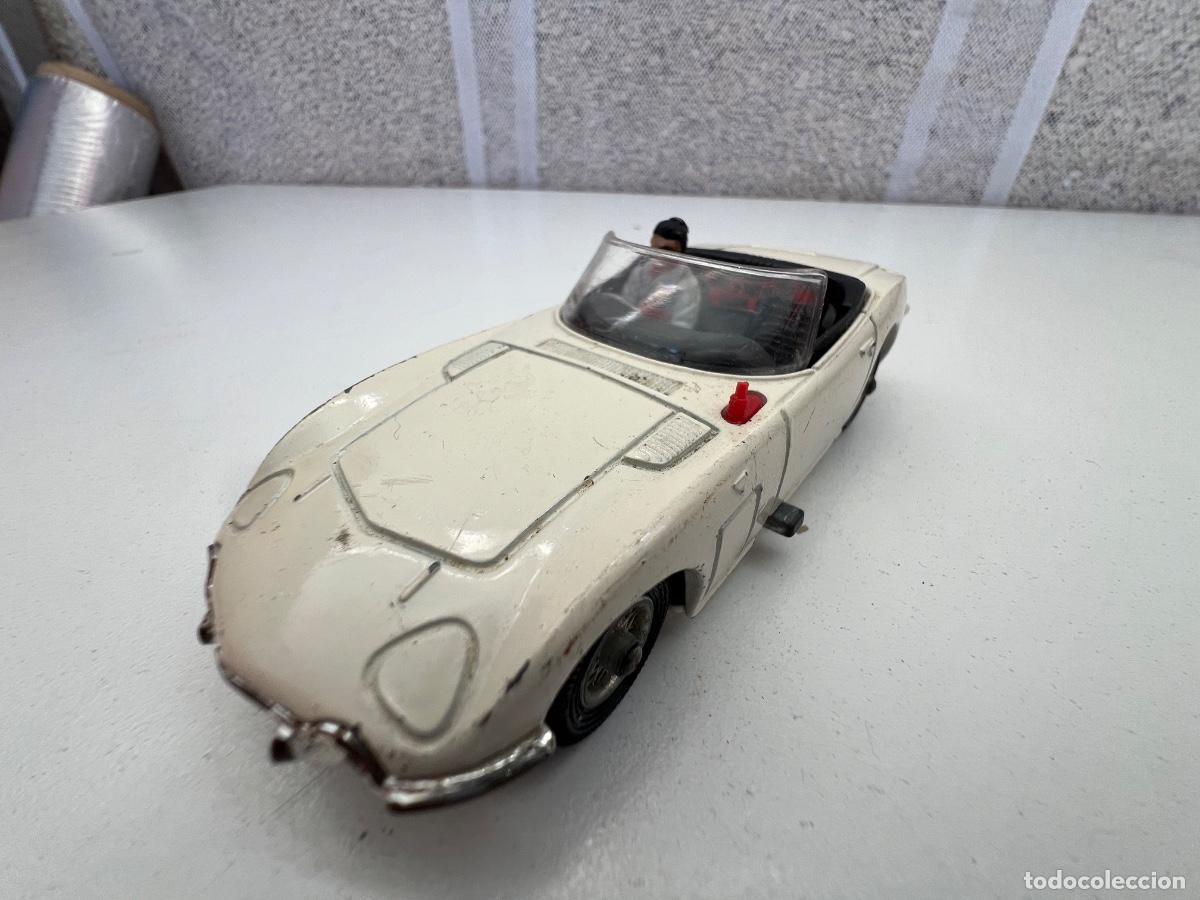 Voitures &agrave; l'&eacute;chelle: TOYOTA 2000GT JAMES BOND CORGI TOYS ESCALA 1/43