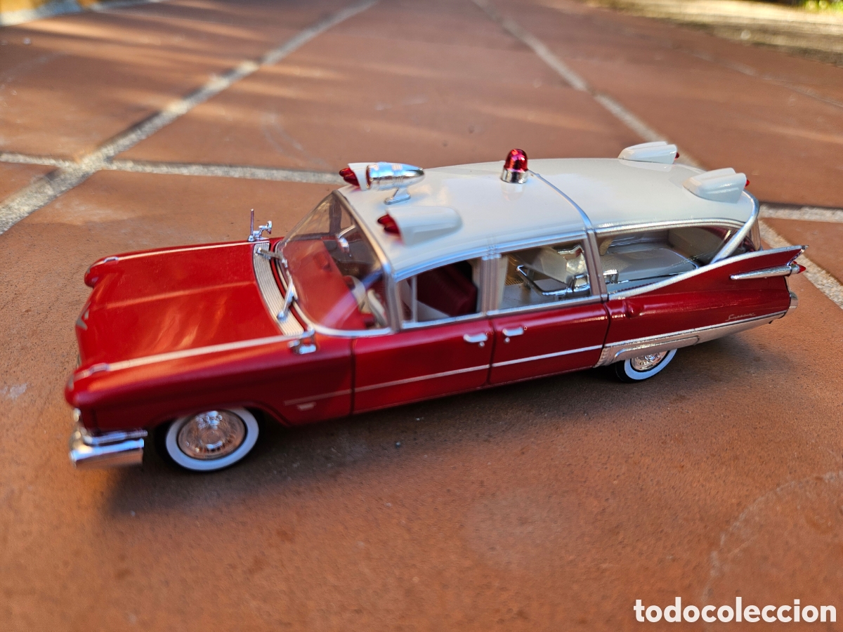 Modellautos: Maqueta a escala 1/43 ambulancia Miller Meteor de 1959