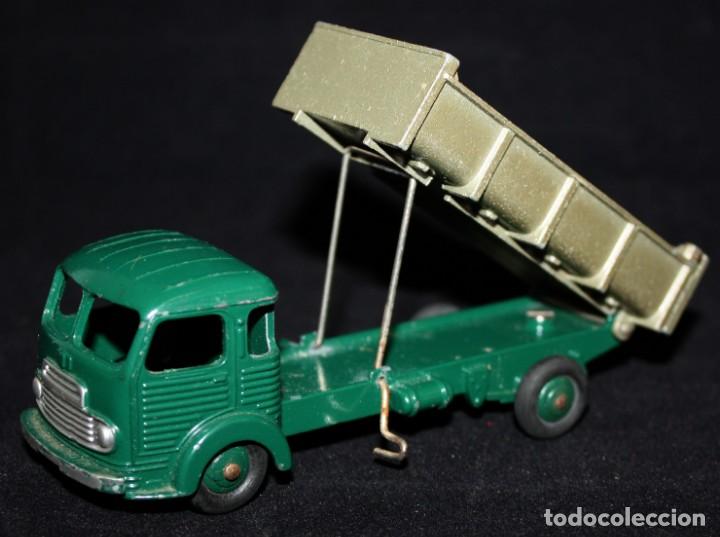 Dinky Toys 33B Benne Simca Cargo – 1/43 – Meccano – Boîte Reproduction