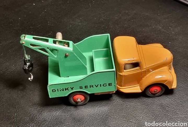 Carros em escala: Dinky Toys Commer Auto Socorro 25x, made in England a&ntilde;o 1950.