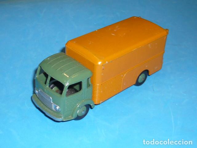 Dinky Toys 1:43 Camion Simca Cargo Ref 33A Meccano Made In France