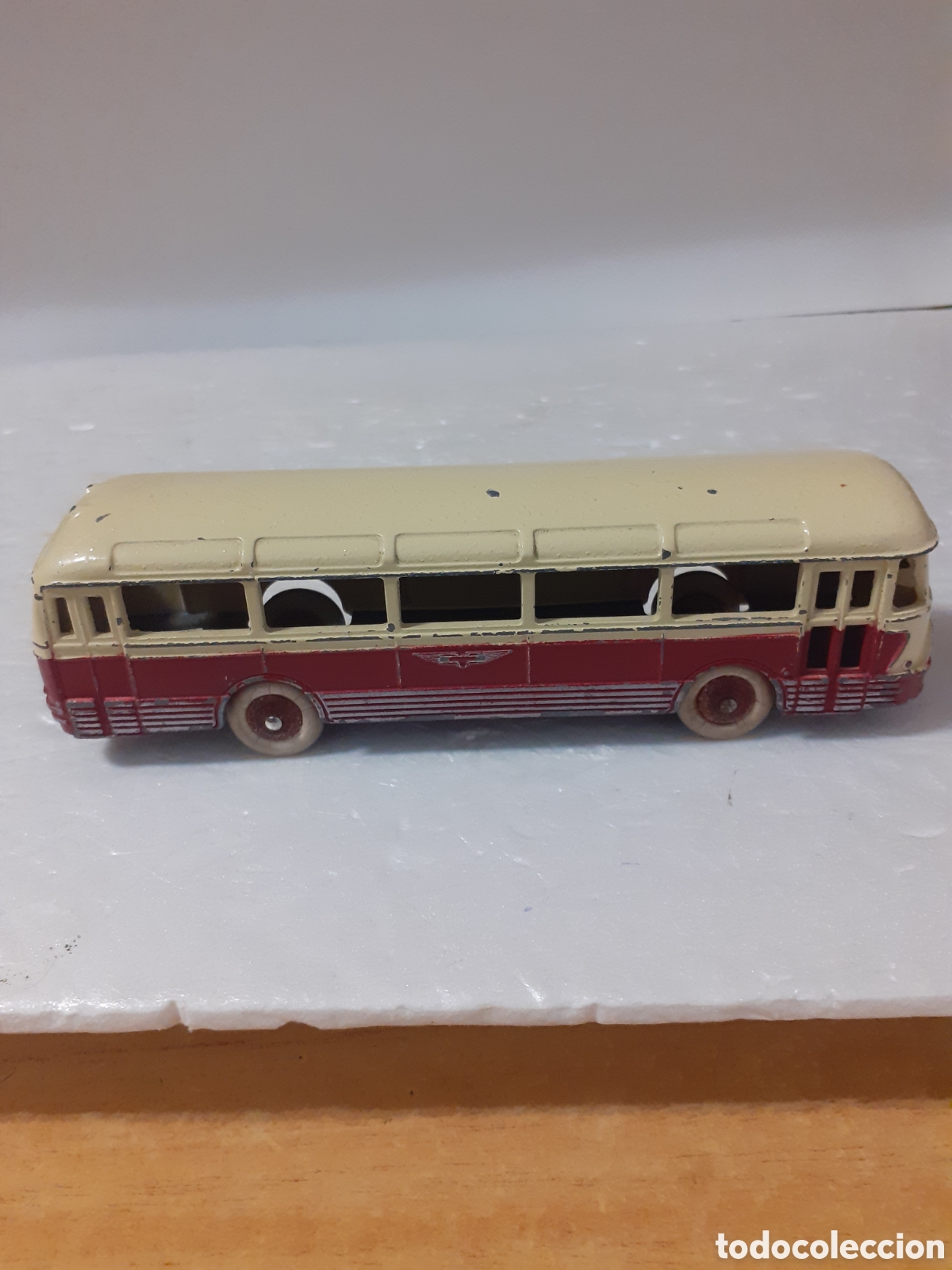 Coches a escala: DINKY TOYS AUTOBUS AUTOCAR CHAUSSON BICOLOR