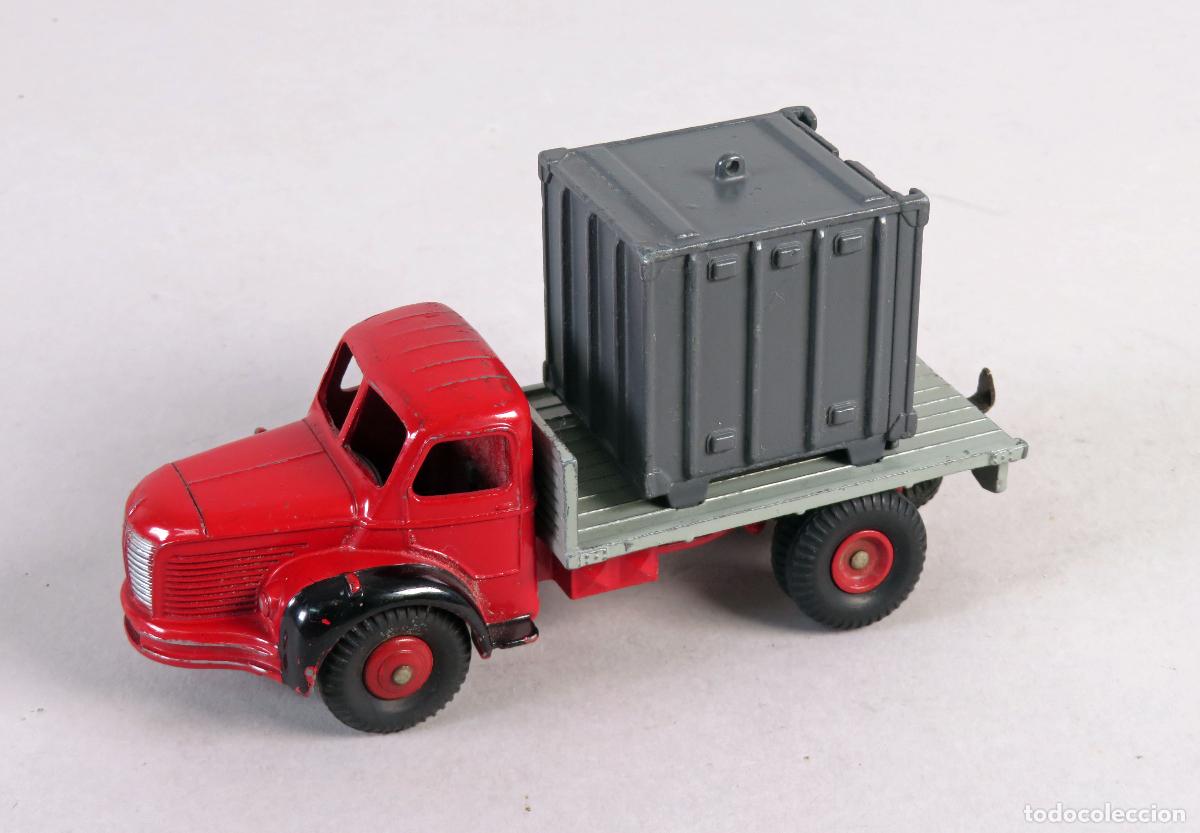 Coches a escala: Cami&oacute;n Plateau Berliet Container Dinky Toys 34 B 1/43 Made in France a&ntilde;os 50