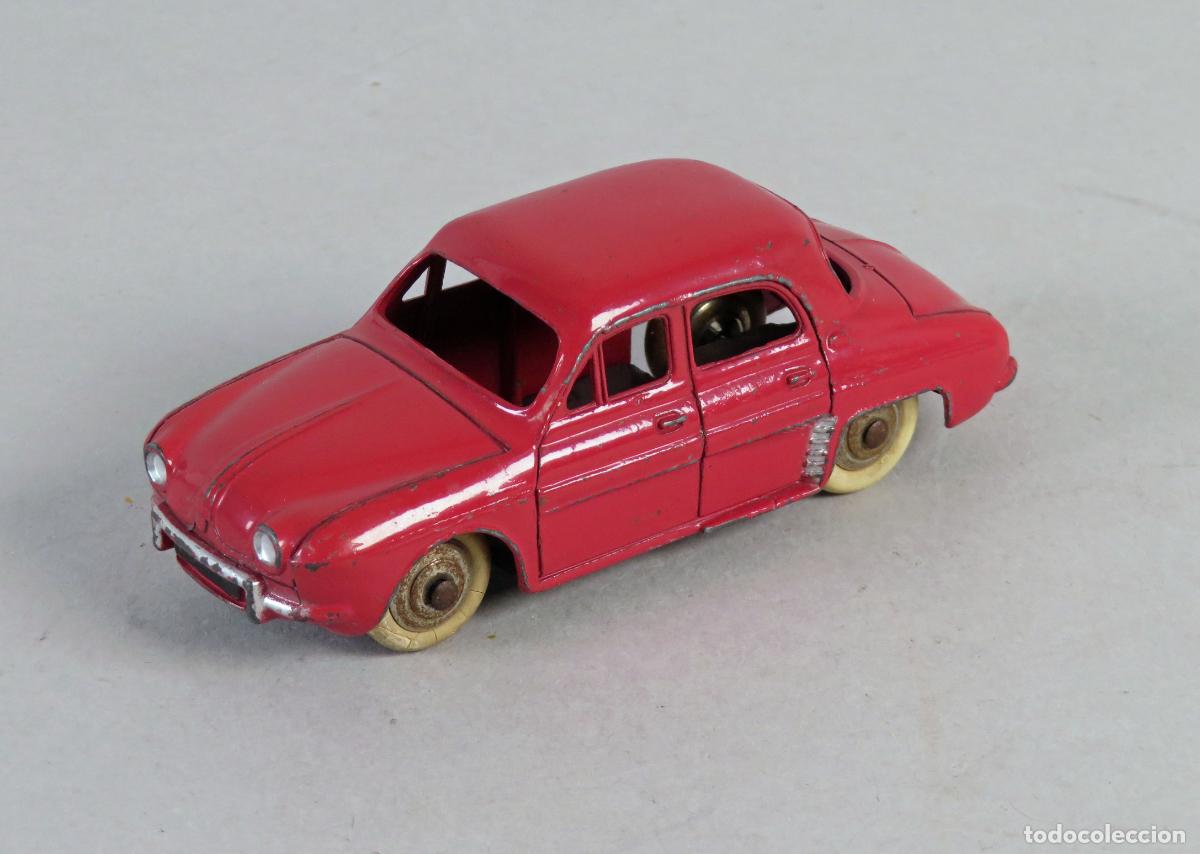 Coches a escala: Renault Dauphine Dinky Toys 24 E 1/43 Made in France a&ntilde;os 50